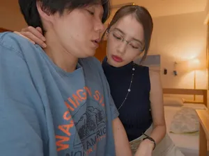 Trai tân buồi dài địt cùng lúc hai em gái ngành cực dâm